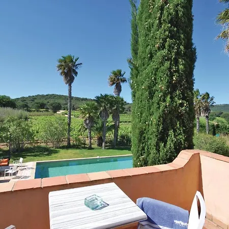 Pet Friendly In With Wifi Holiday home